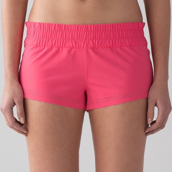 Lululemon Swell Chaser Short Lip Gloss Pink NWT Size 10 - Picture 1 of 16